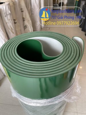 Băng tải PVC xanh trơn dày 5mm, bản rộng 1000mm x chu vi 1200mm