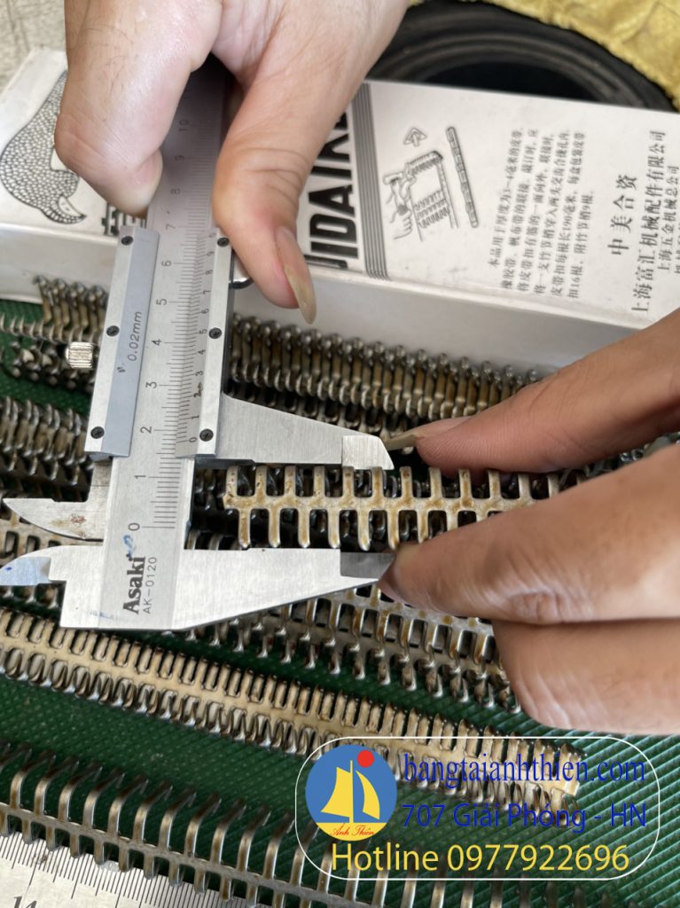 Ghim xương cá nối băng tải số 15