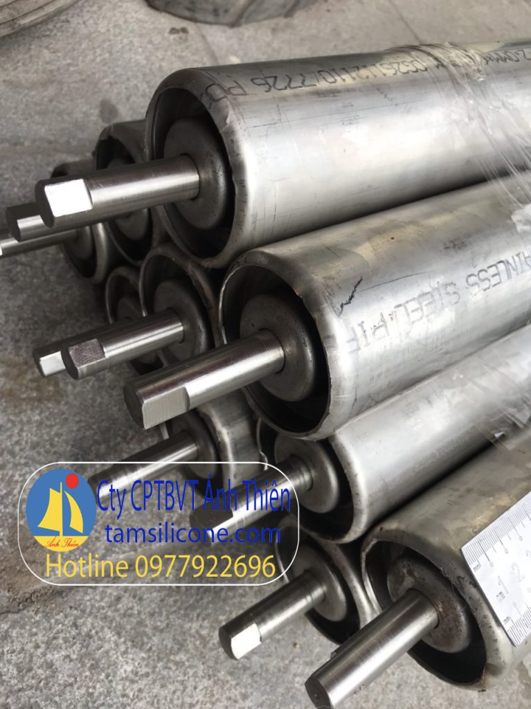 Con lăn inox 304 kích thước: D76x940x1050 trục D17