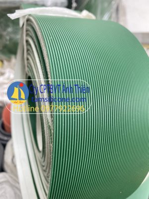 Băng tải PVC xanh nhám dọc dày 3mm