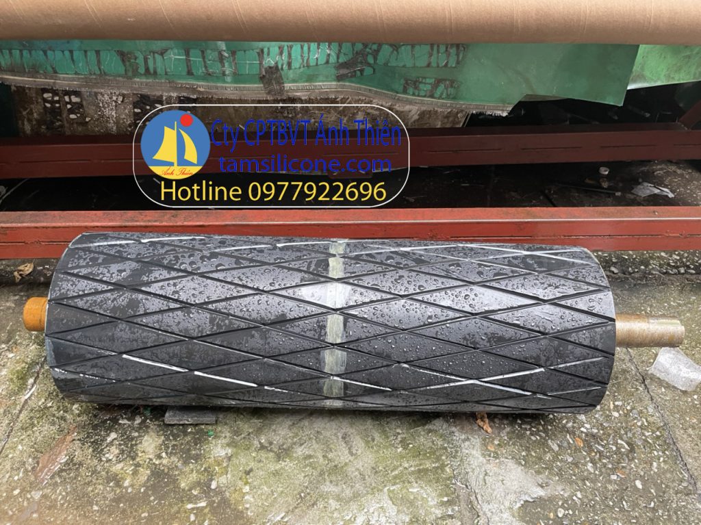 Rullo bọc cao su xẻ rãnh theo yêu cầu
